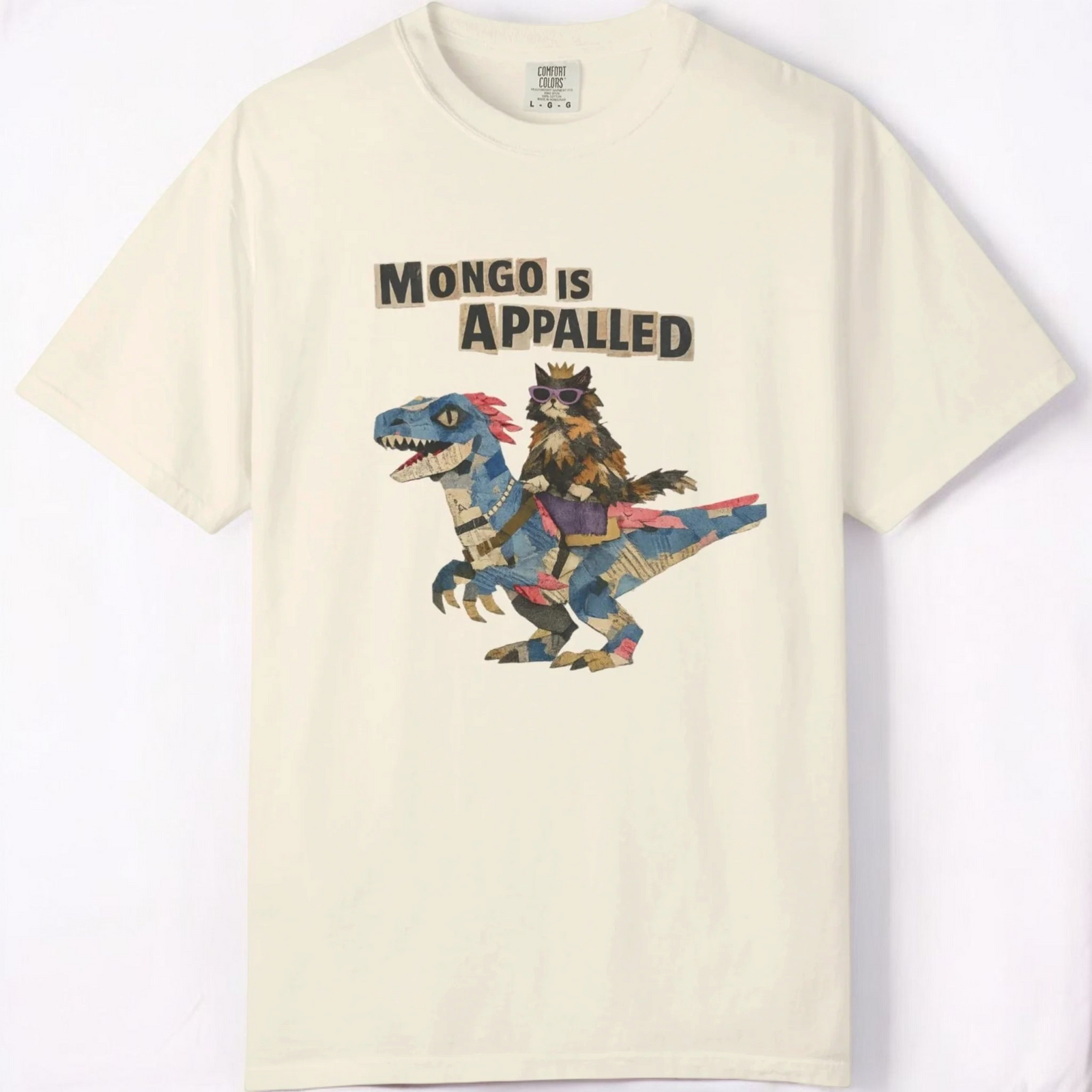 Camiseta beige con ilustración de dinosaurio y texto 